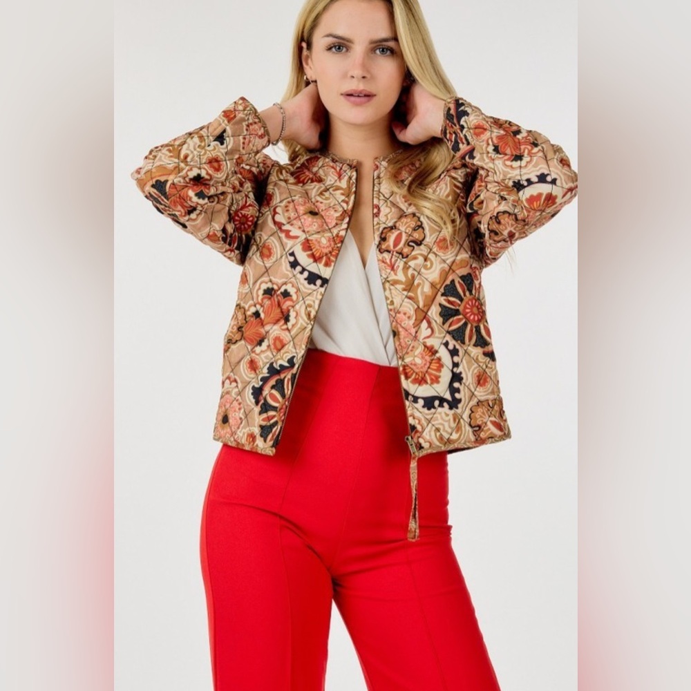 NWT BOUTIQUE_ Zip up multi-print women’s jacket